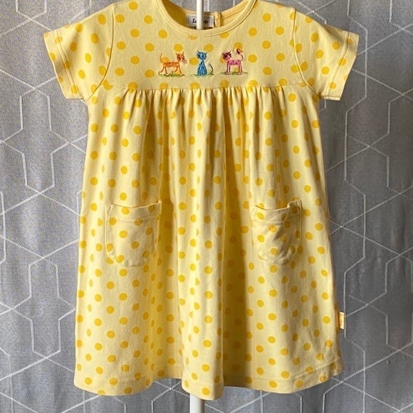LE TOP- yellow dot dress, embroidered cats on bodice, three snap back - Picture 2 of 8